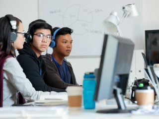 atinatin-team-programmers_1098-19855