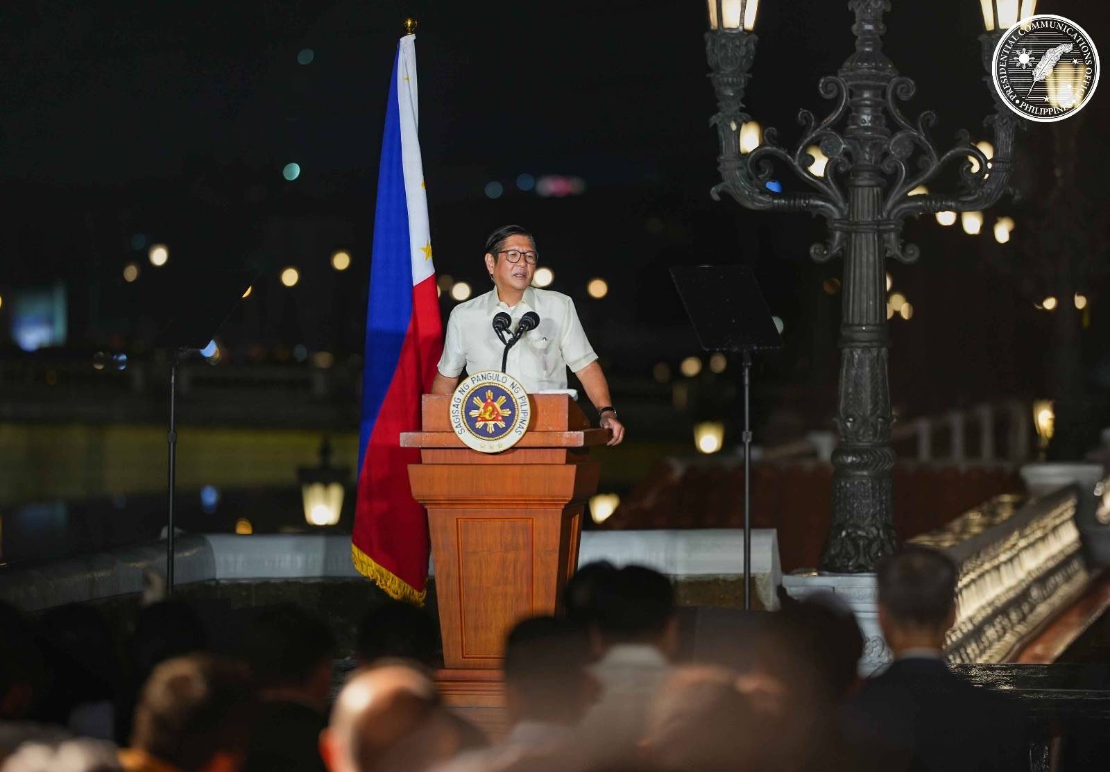 PHILIPPINE-CHINA RELATIONS. President Ferdinand R. Marcos Jr. leads the Jones Bridge lighting ceremony, in celebration of the 50th anniversary of Philippine-China Bilateral Relations, from the Pasig River Esplanade in Intramuros, Manila on Saturday (June 7, 2025). In his speech, Marcos said the celebration is a testament to the two countries’ enduring friendship and shared history. (Photo from Malacañang Press Corps Pool)